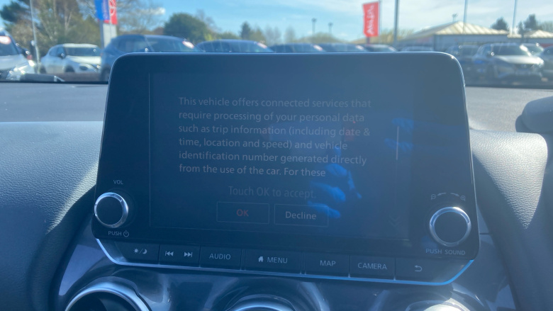 Nissan Juke 1.0 DiG-T 114 N-Connecta 5dr Petrol Hatchback